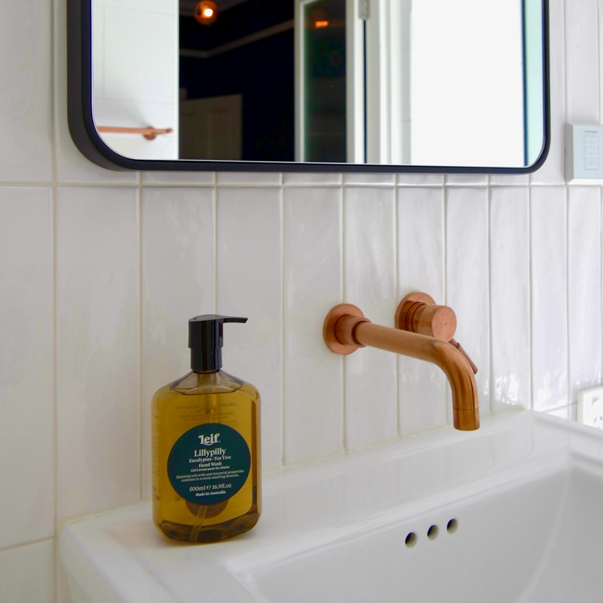 Best Housewarming Gift for Hard Water: The Solution They Need
